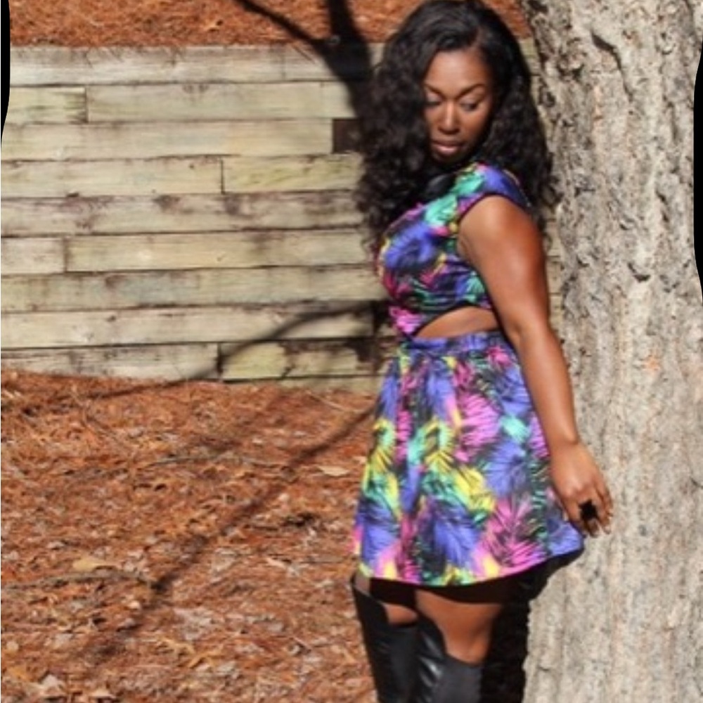 Mustard Seed Tropical Print Cutout Dress